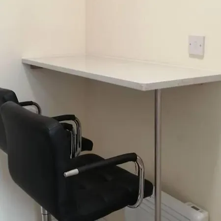 1bed-contactlesscheckin-outdoorspace Cork