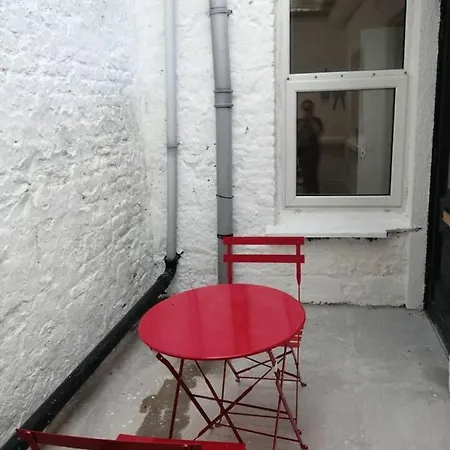 Charming 1-bed In *