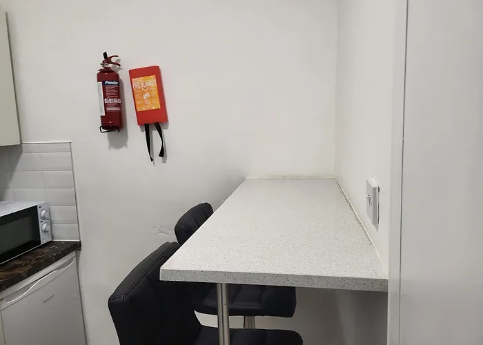 1bed-contactlesscheckin-outdoorspace Апартаменты Корк