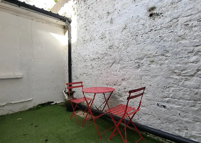 1bed-contactlesscheckin-outdoorspace Appartement Cork